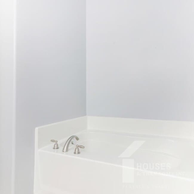 Building Photo - 70 Madeline Cir