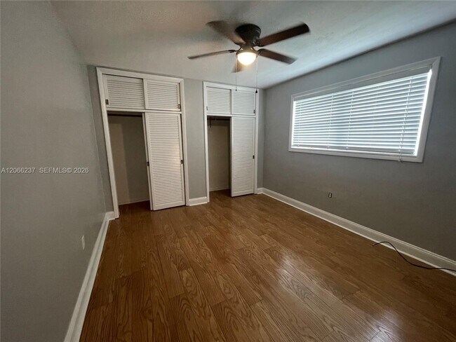 Building Photo - 9301 SW 54th St