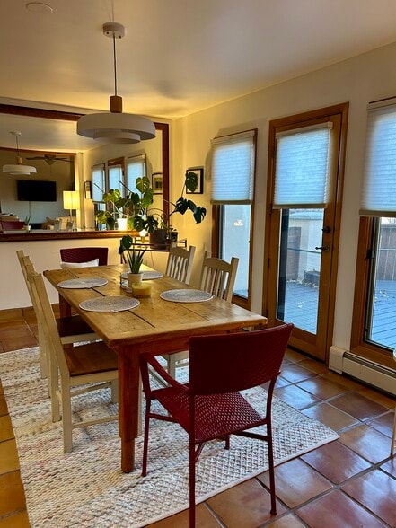 Building Photo - 2831 Plaza Verde