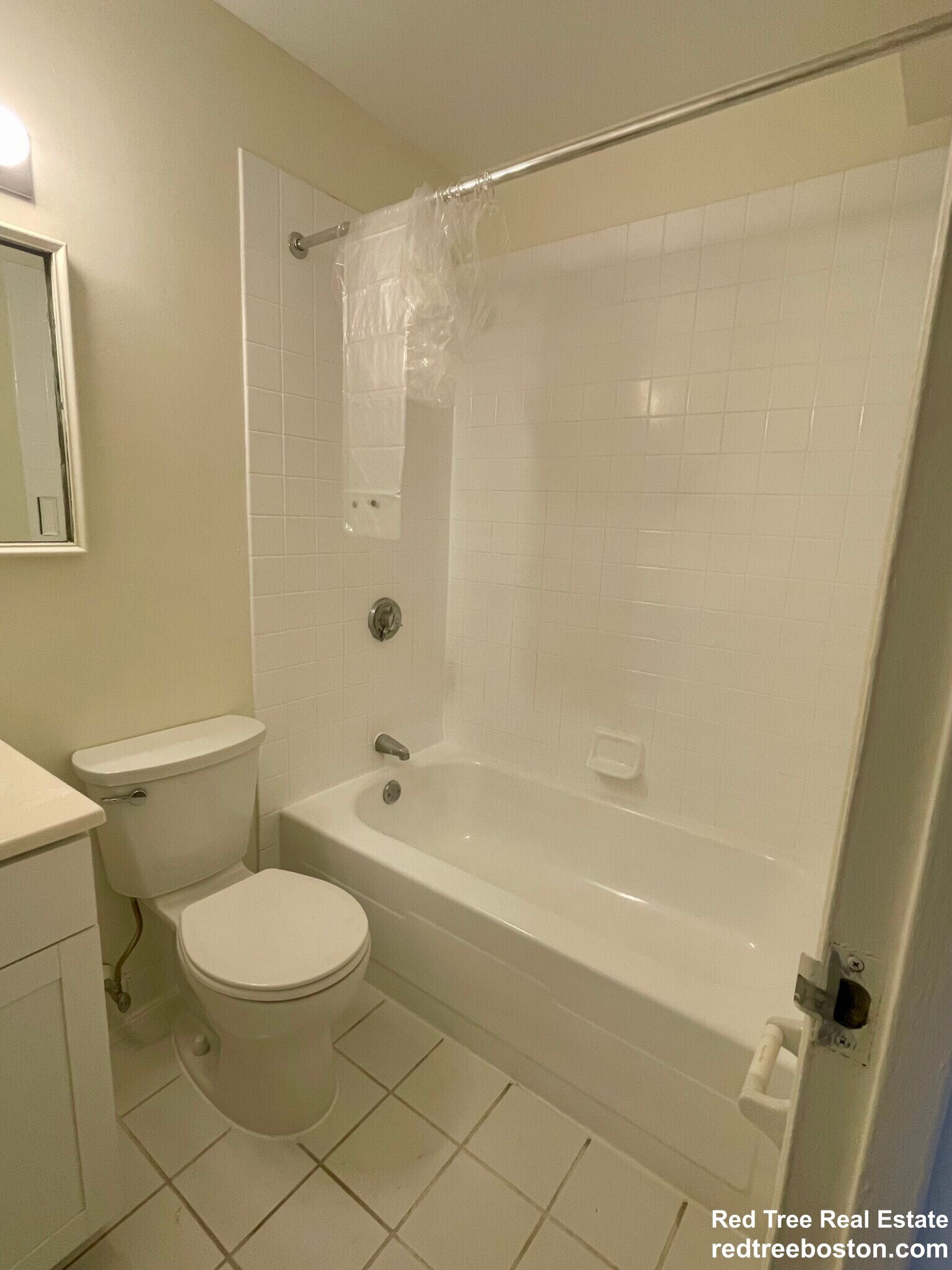 Building Photo - 175 Freeman St