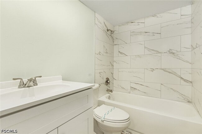 Building Photo - 17425 Birchwood Ln