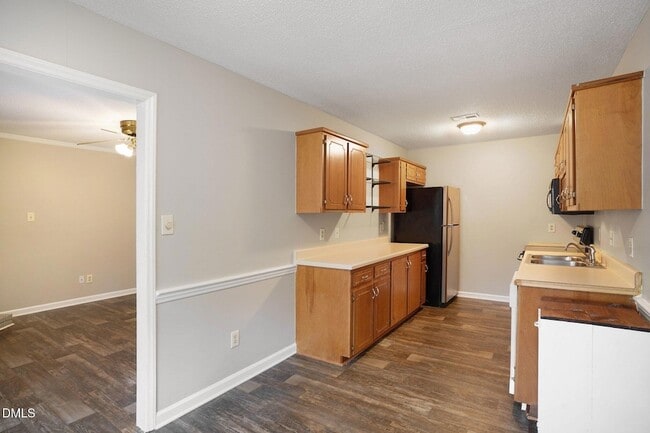 Building Photo - 110 Carriage House Trail