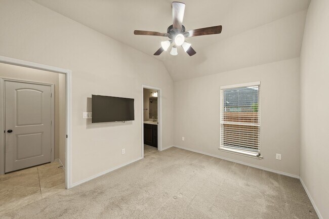 Building Photo - 1303 Paradise Creek Ln