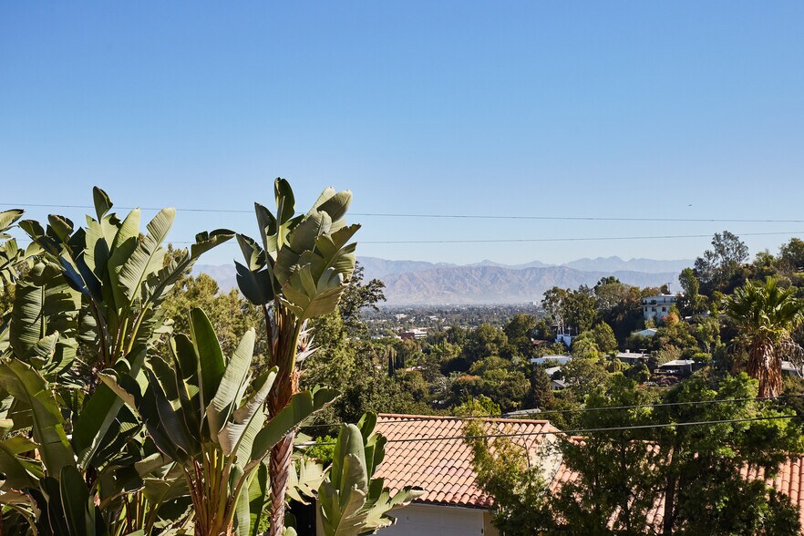 Building Photo - 4007 Sumac Dr