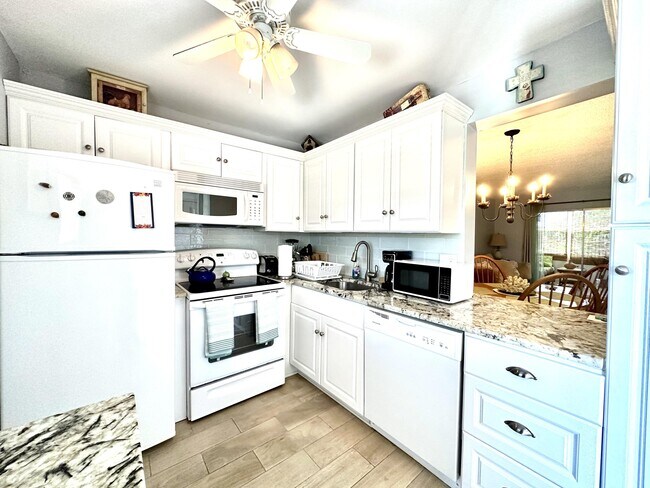 Primary Photo - 330 NE 26th Ave