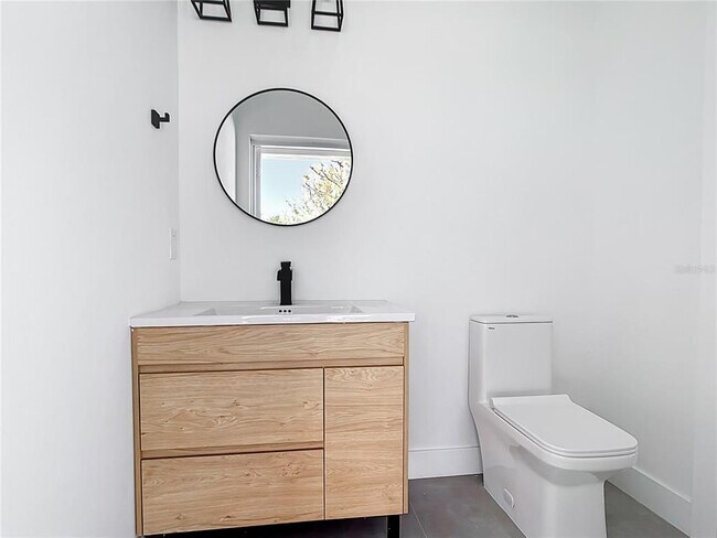 Building Photo - 174 Ingram Blvd