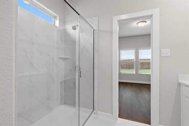 Building Photo - 244 Little Grn Trl