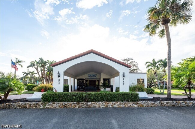 Building Photo - 1083 Forest Lakes Dr