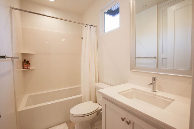 Building Photo - Enjoy Bay Views And Trails In This Newer Modern 3 Bedroom Home