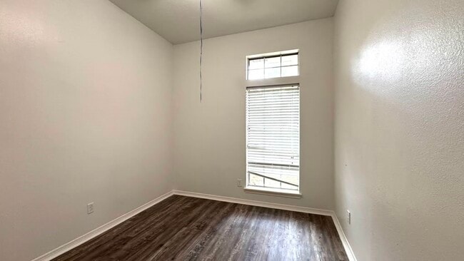 Building Photo - 6422 Diamond Rock Dr