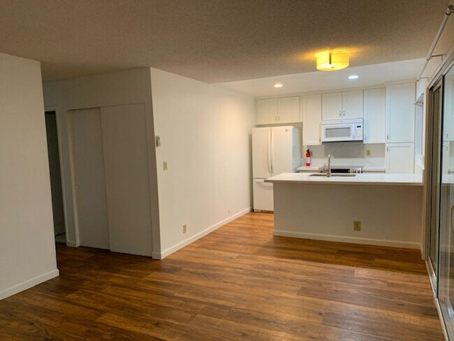 Building Photo - Waipio Gentry Home - 3 bedroom, 2.5 bath w...