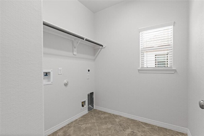 Building Photo - 1507 Peyton Oaks Pl