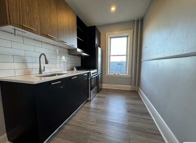 3139 JFK 302 - 3144 John F Kennedy Blvd