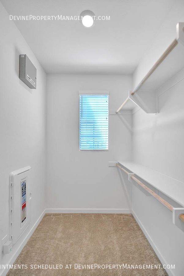 Building Photo - 7030 Aloe Ln