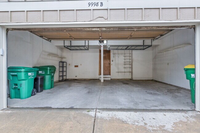 Building Photo - 9998 Grove St