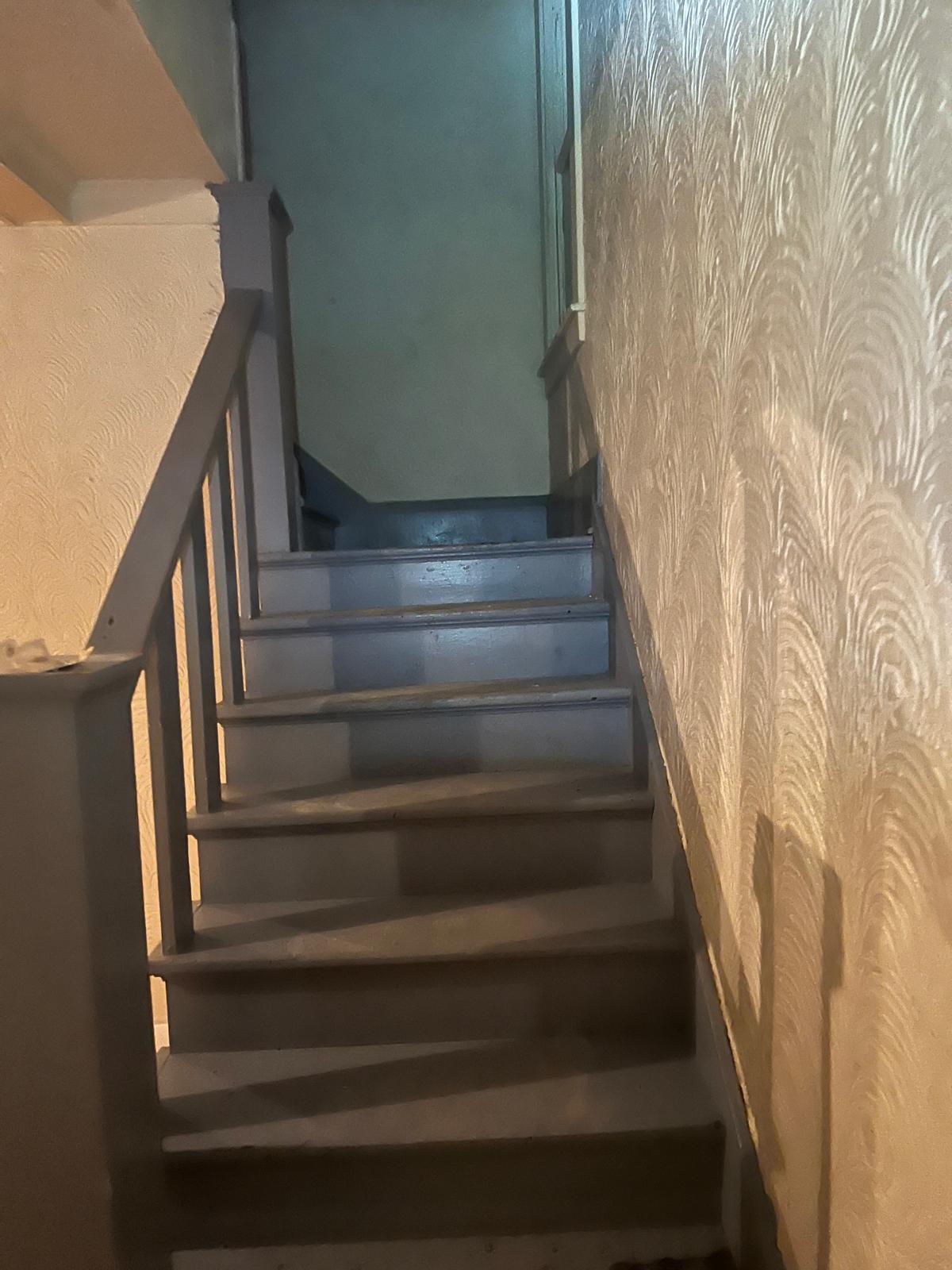 Building Photo - 35 Poultney Ave