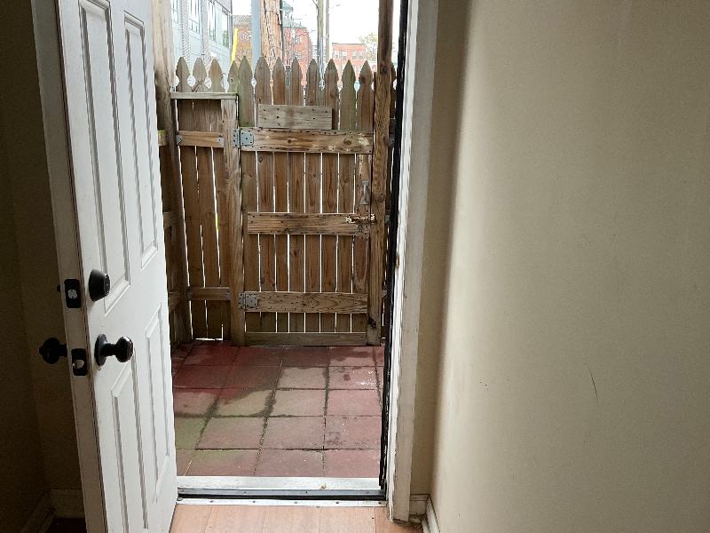 Building Photo - 116 W 25th St