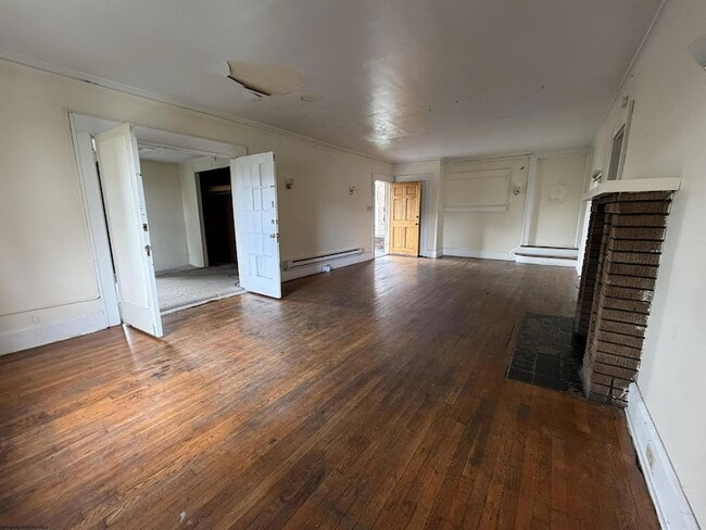 Building Photo - 662 Spruce St