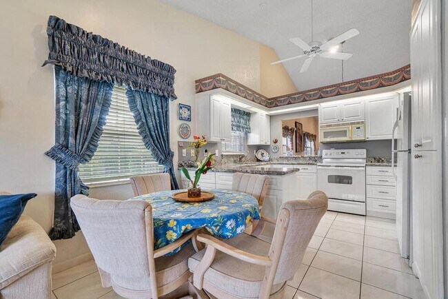 Building Photo - 7922 Sandy Pointe Dr