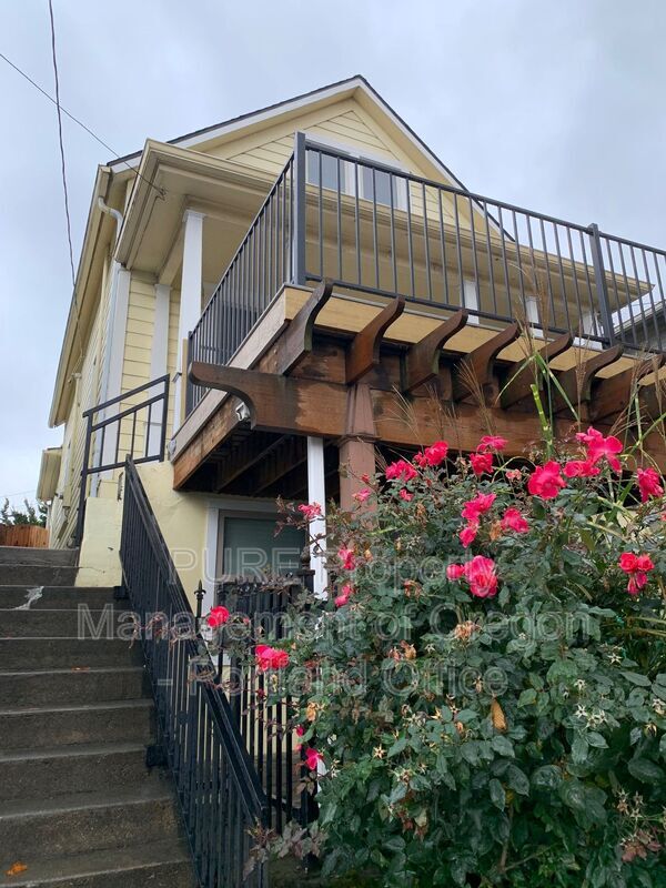 Building Photo - 22 S Meade St