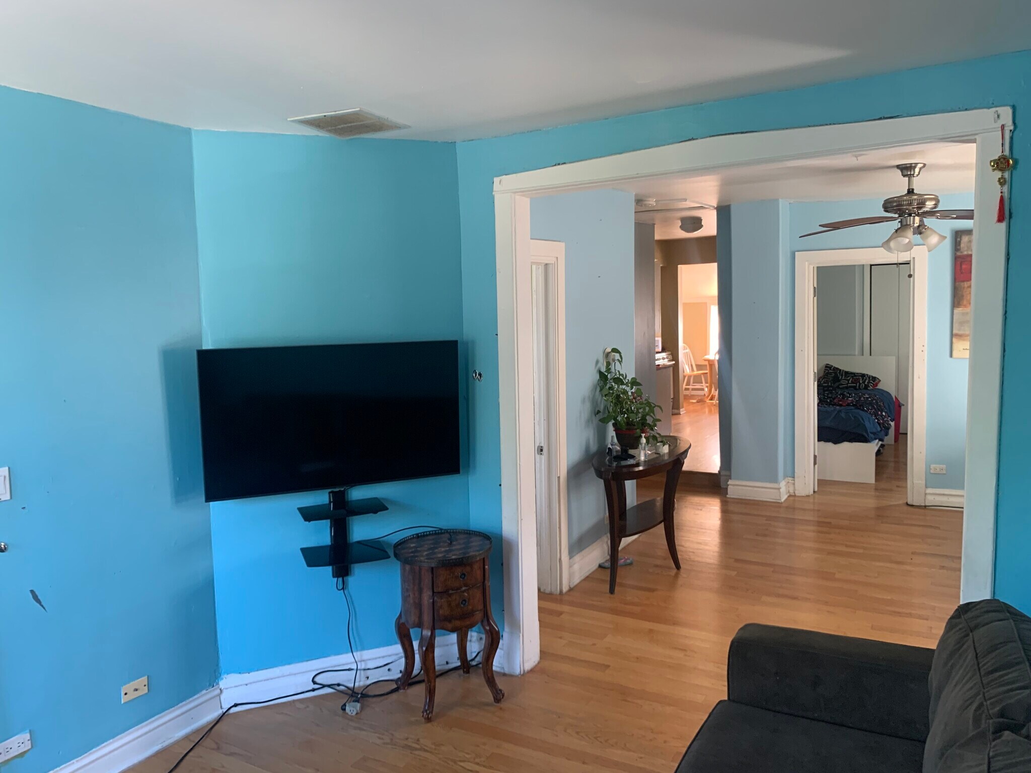 Building Photo - 3801 N St Louis Ave