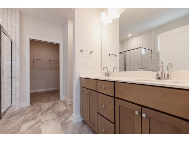 Building Photo - 13386 Fondant Trail N