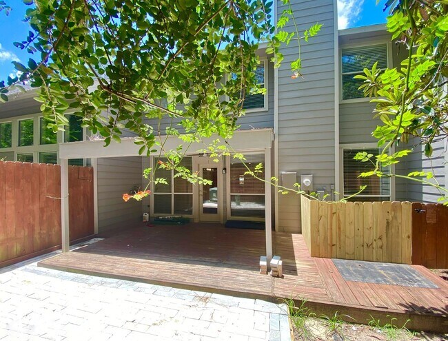 Building Photo - 54 Alderon Woods Pl