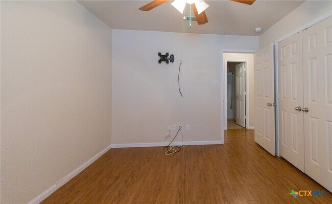 Building Photo - 2203 Love Rd