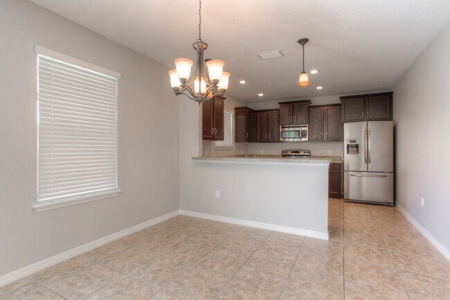 Building Photo - 6794 Glenbrook Dr