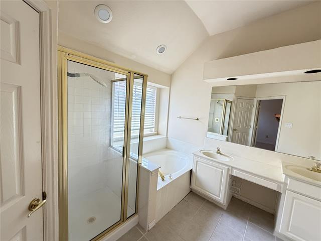 Building Photo - 312 Calstone Dr