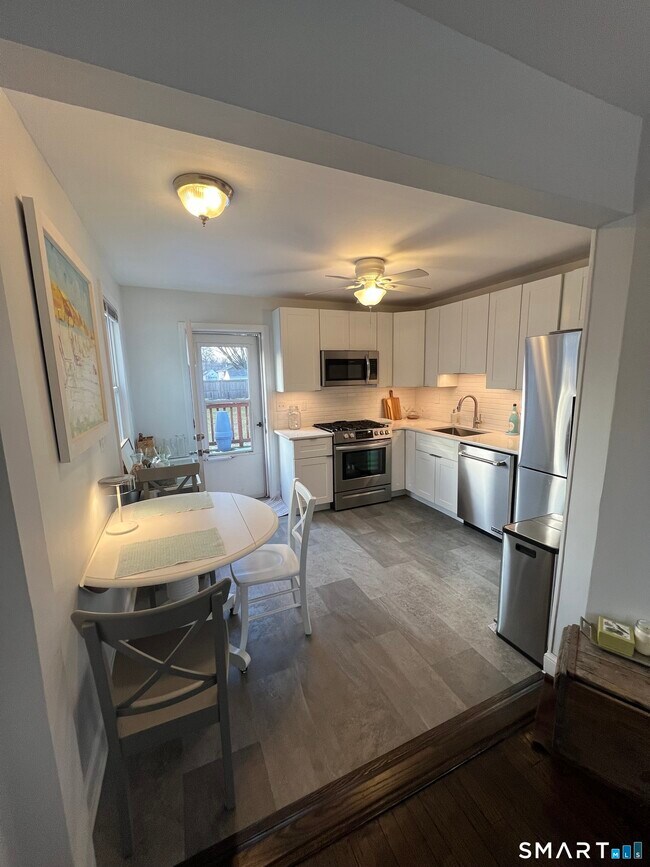 Building Photo - 58 Annawon Ave