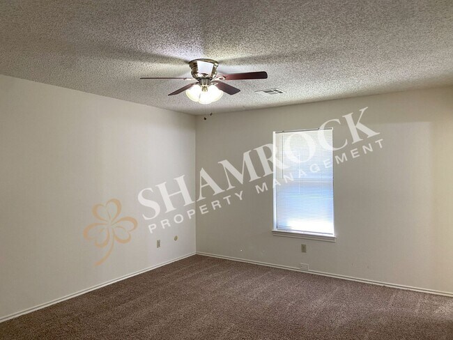 Building Photo - 2021 Century Dr