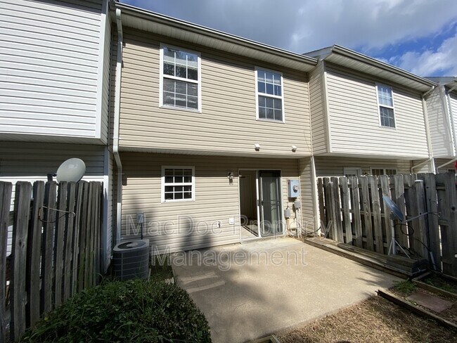 Building Photo - 9740 W Midland Way