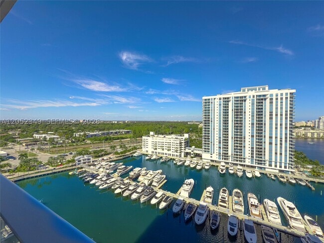 Building Photo - 17111 Biscayne Blvd