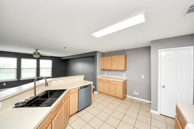 Building Photo - 3314 Fountain Hills Dr