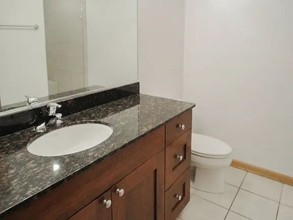 Building Photo - 3338 N Sheffield Ave