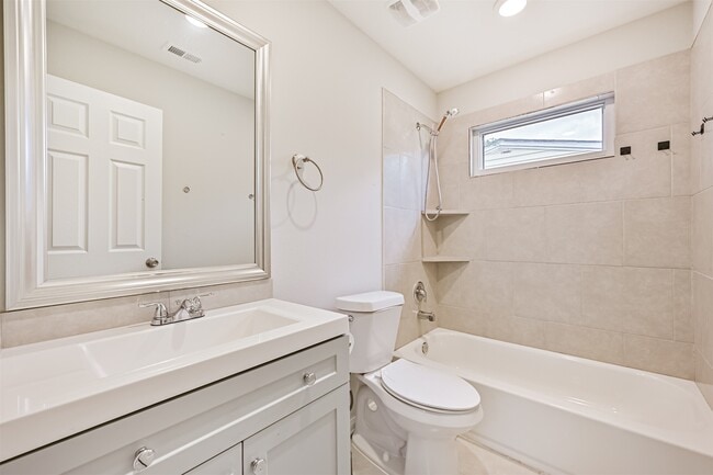 Building Photo - 10633 Flaxman St