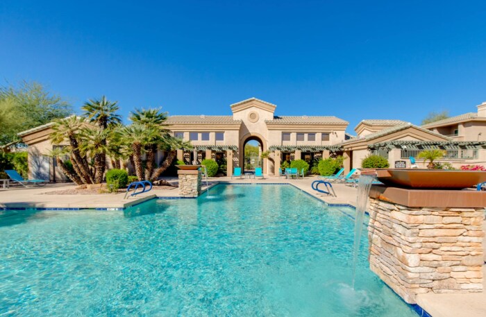 Building Photo - 16013 S Desert Foothills Pkwy