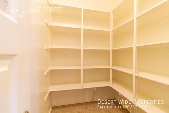 Building Photo - 3256 N 31st St