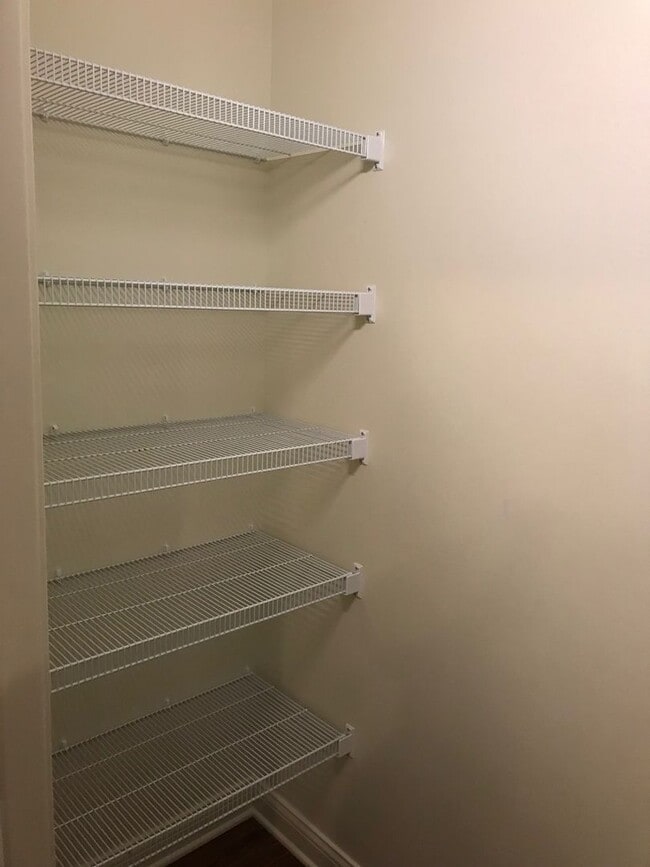 Building Photo - 2725 Northridge Pkwy