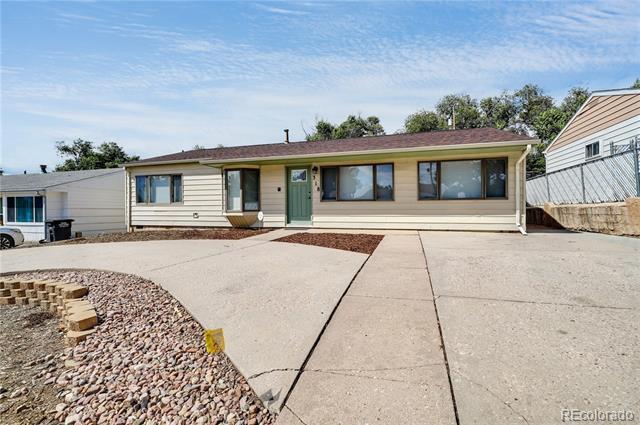 Building Photo - 318 Maplewood Dr