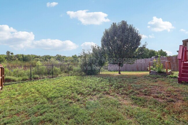 Building Photo - 13419 Canadian Parke