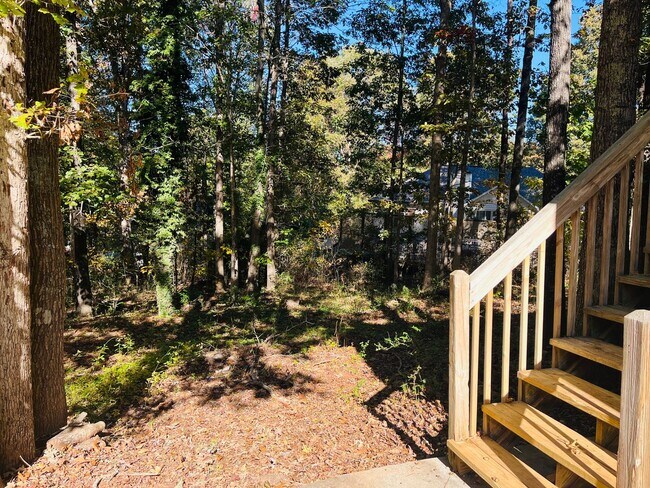 Building Photo - Charming 3 bed, 2 full bath home in Villa Rica!