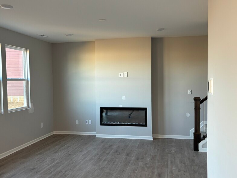 Building Photo - 16815 Aiken Ridge Cir