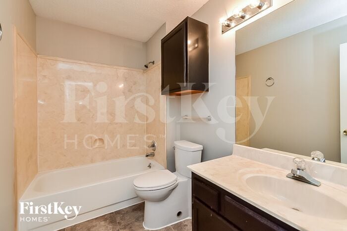 Building Photo - 6464 Evergreen Dr