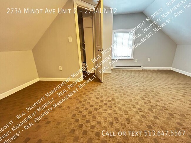 Building Photo - 2734 Minot Ave