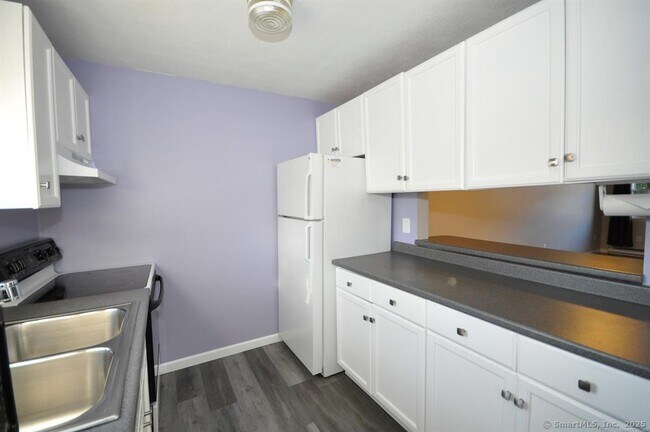 Building Photo - 43 Hiltbrand Rd