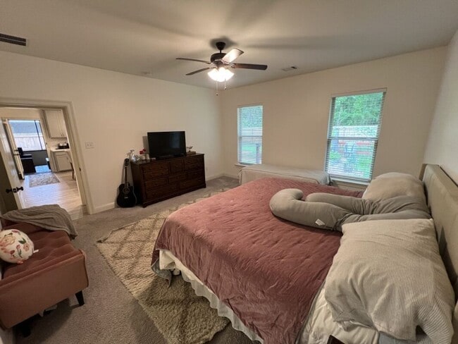 Building Photo - Spacious 5 Bedroom Home in Lake Haven – Zachary, LA