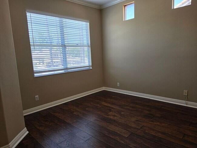 Building Photo - 28436 Yosemite Dr