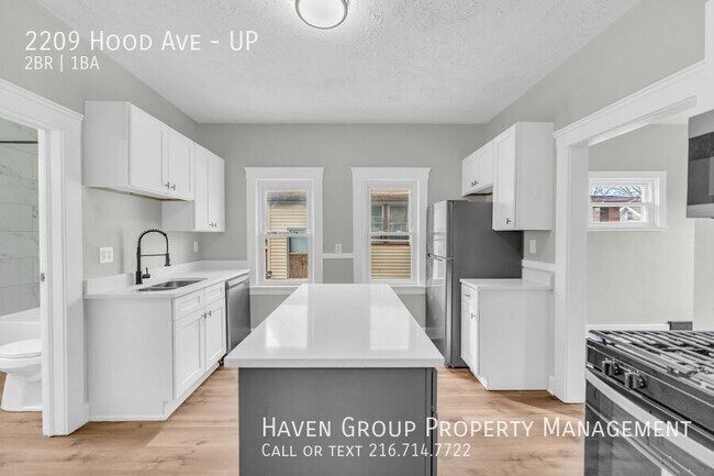 Building Photo - 2209 Hood Ave